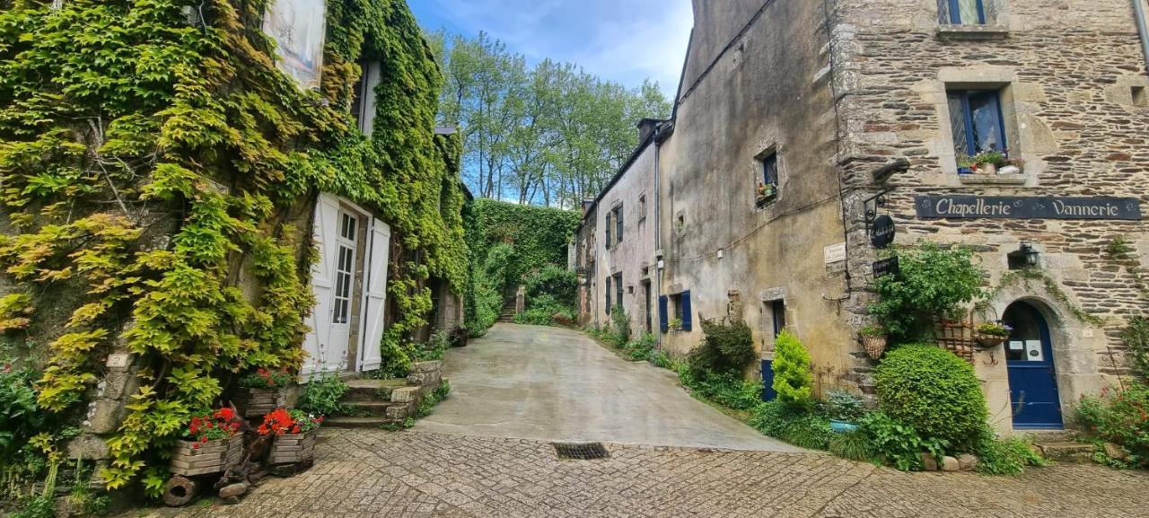 Charming Traditional 2-Bed Cottage Near Plémet Exterior foto